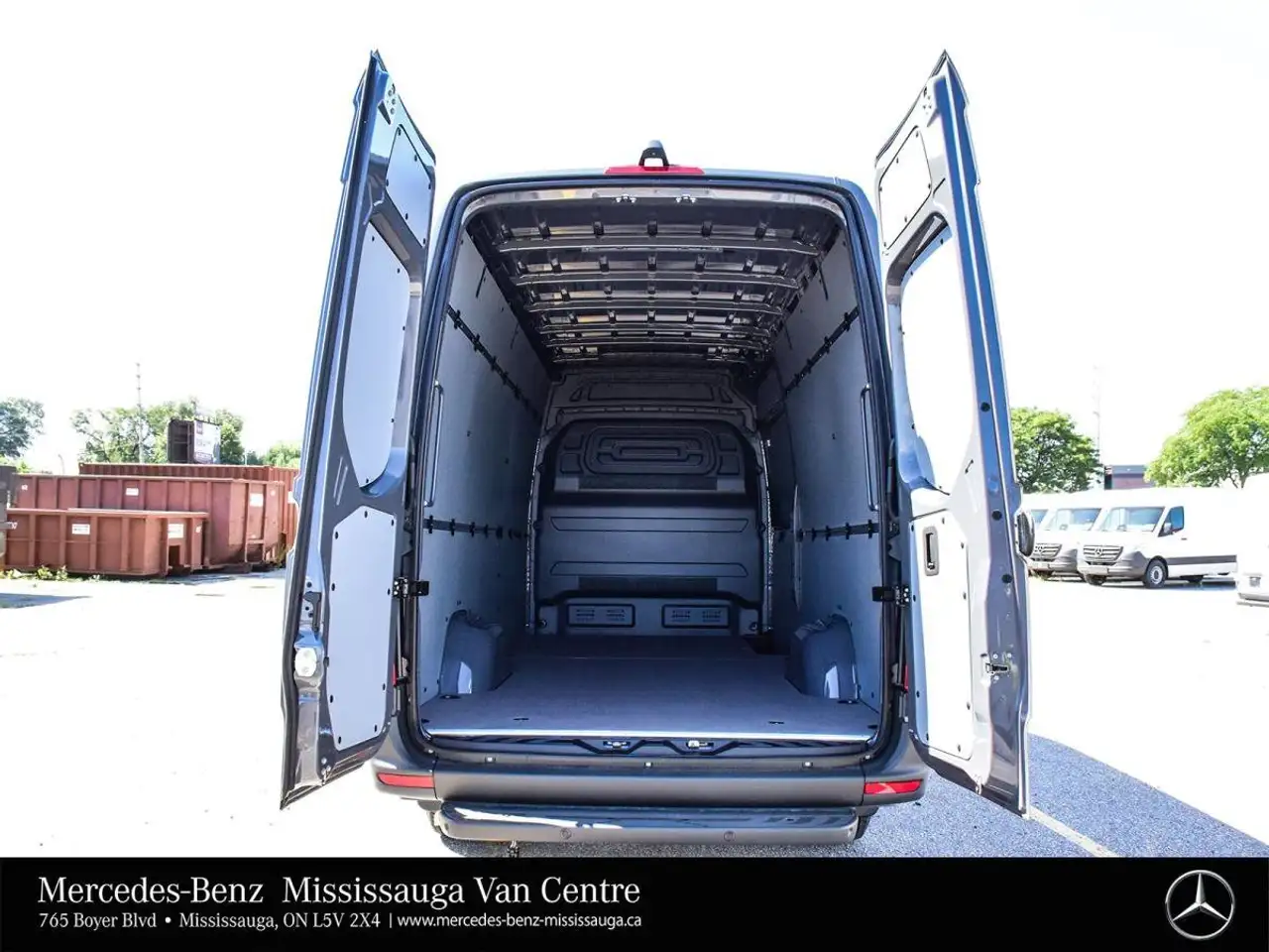 Mercedes-Benz Sprinter - Image 25