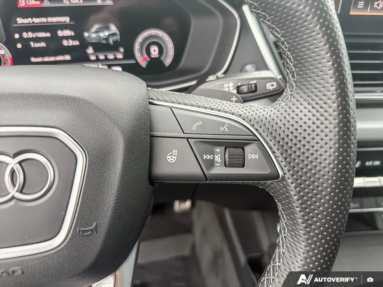 Audi Q5 - Image 16