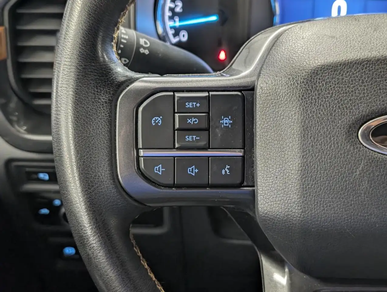 Ford F-150 - Image 17