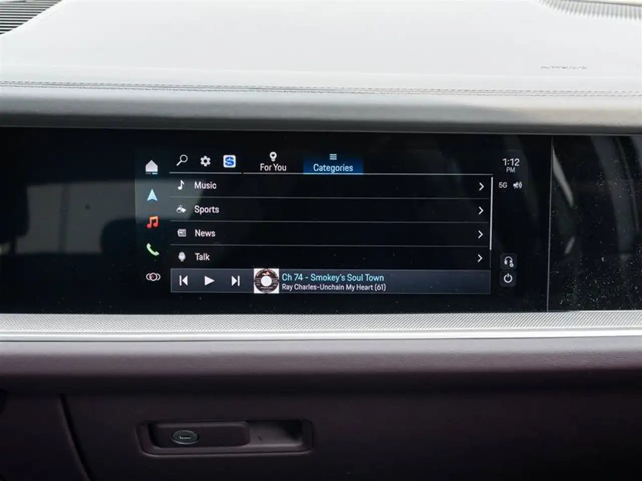 Porsche Cayenne - Image 40