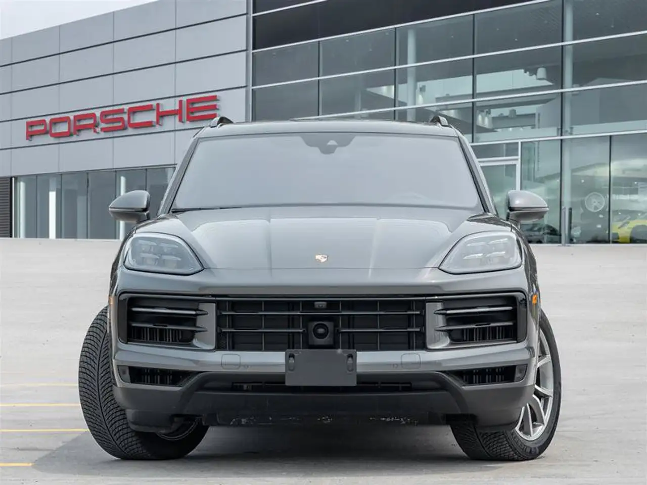 Porsche Cayenne - Image 2
