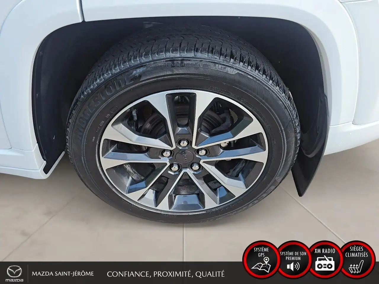 Jeep Grand Cherokee - Image 12