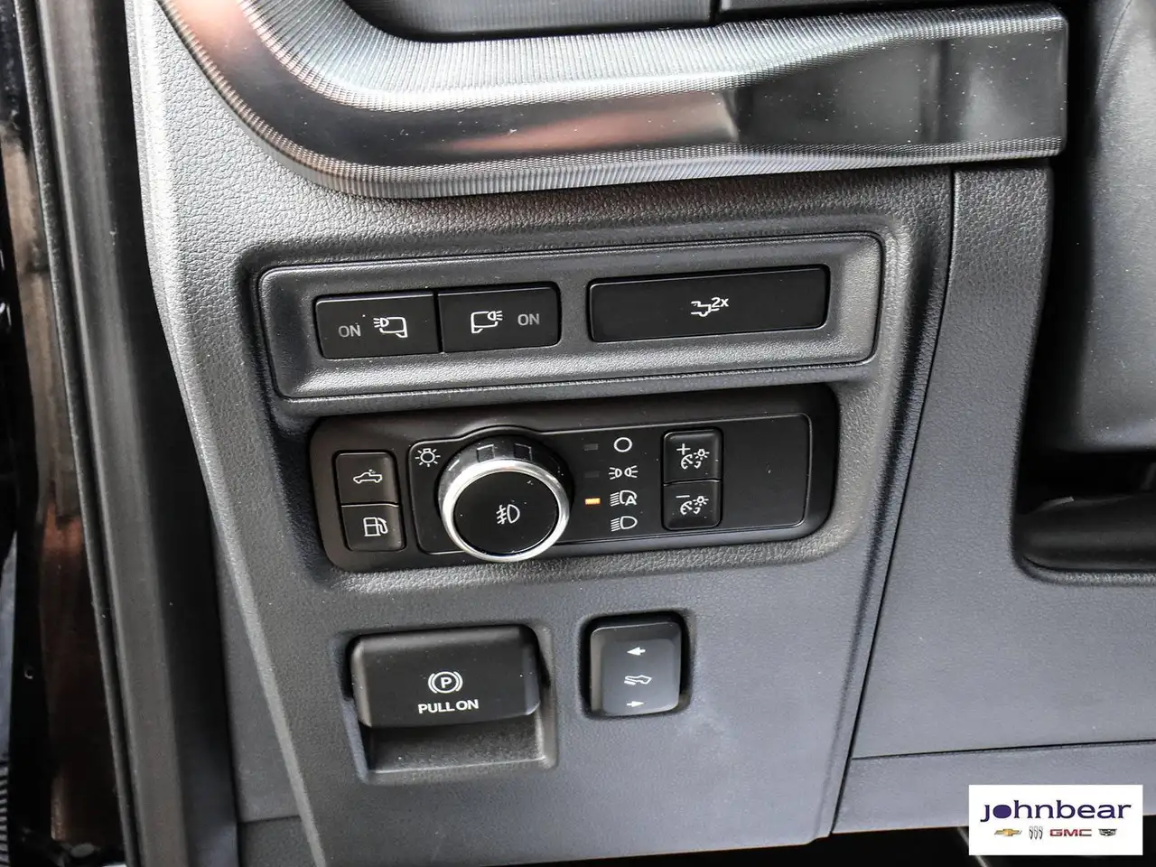 Ford F-150 - Image 21