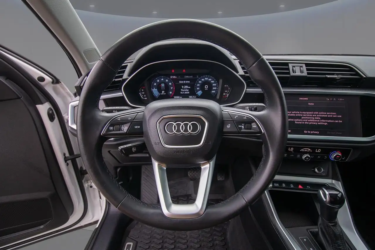 Audi Q3 - Image 14