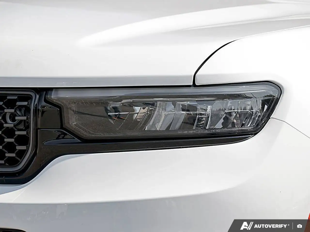 Jeep Grand Cherokee - Image 13