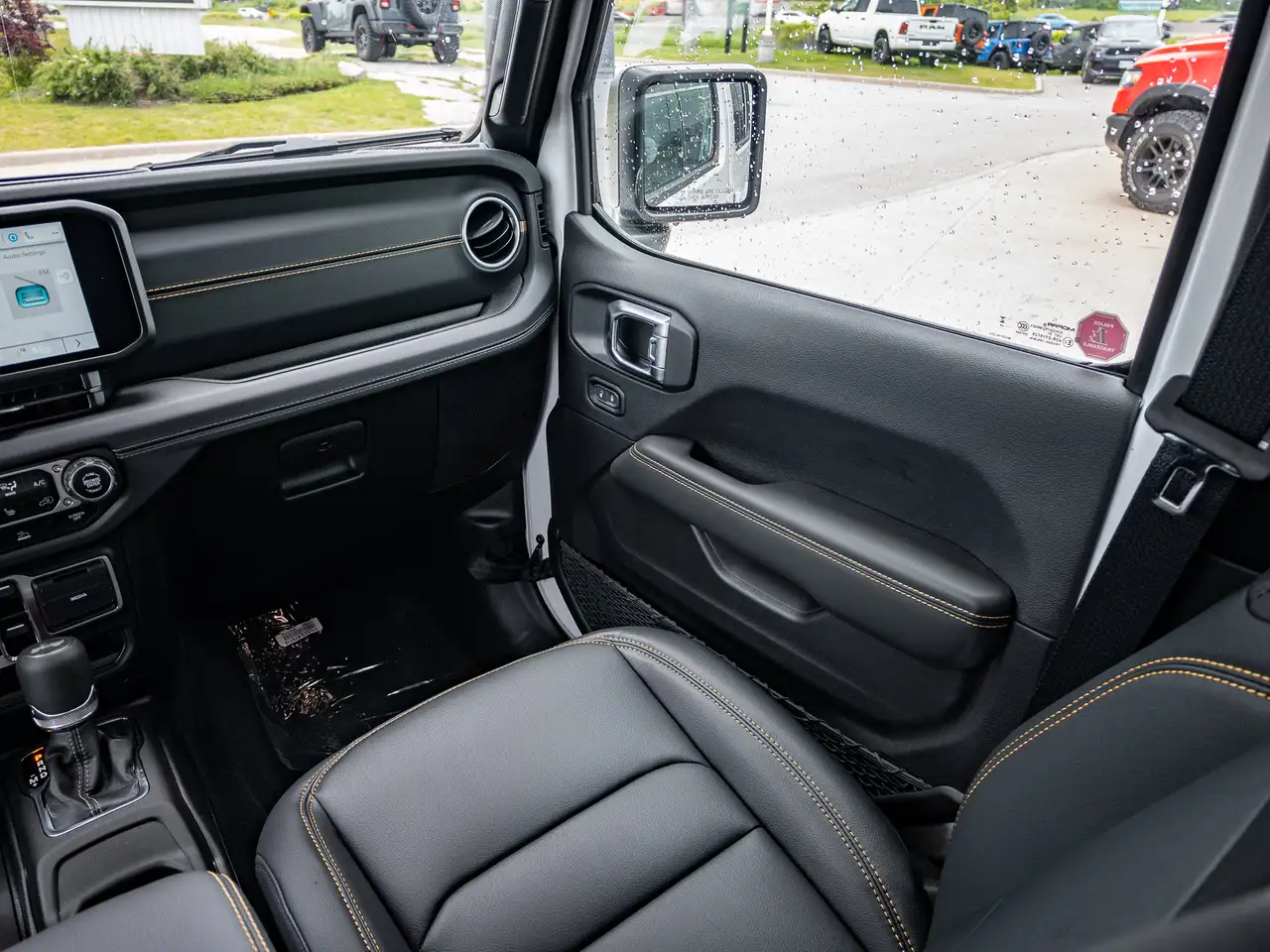 Jeep Wrangler - Image 28