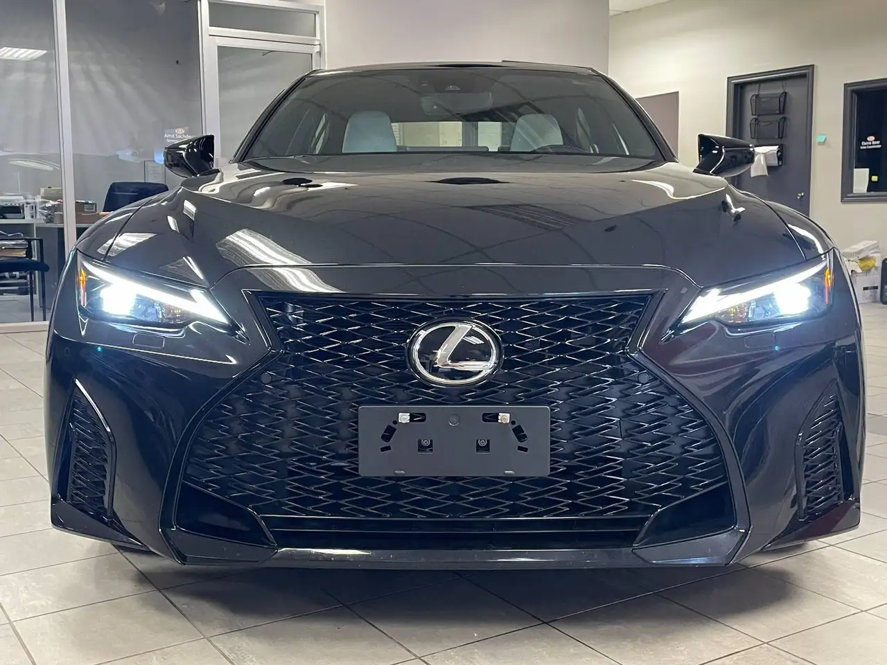 Lexus IS - Image 3
