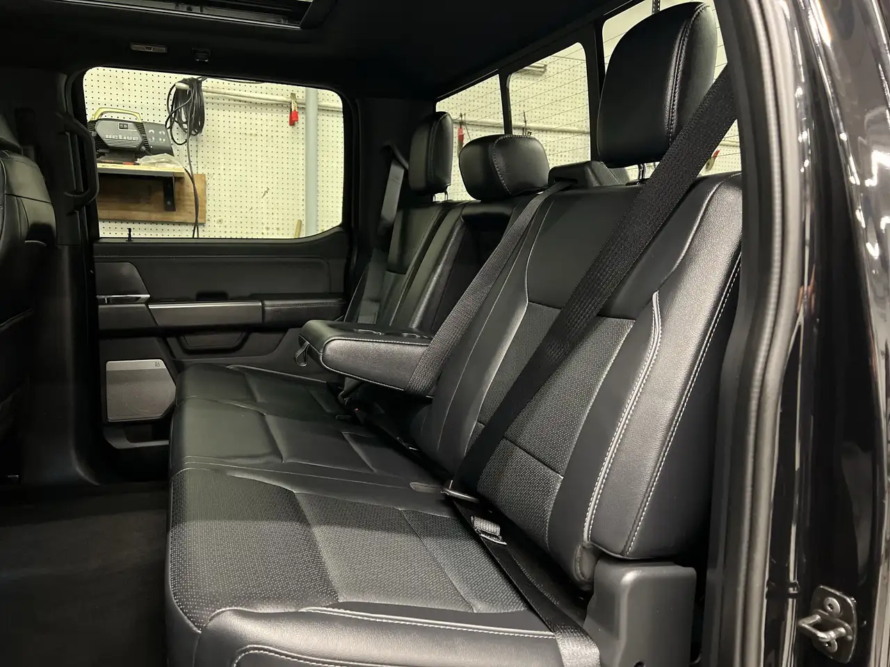 Ford F-150 - Image 41