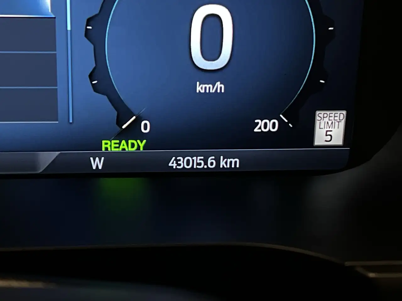 Ford F-150 - Image 25