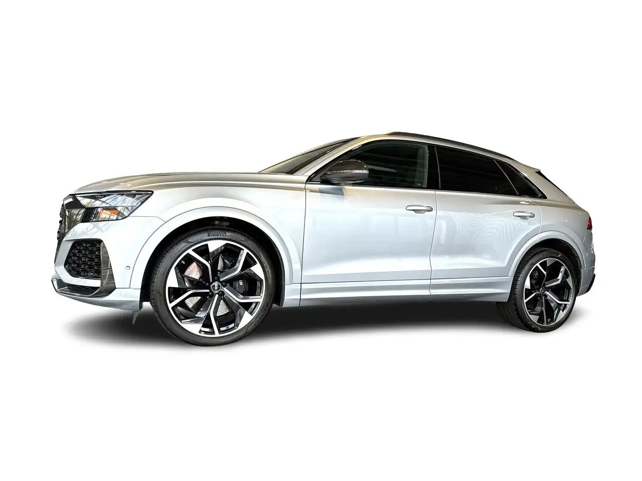 Audi RS Q8 - Image 5