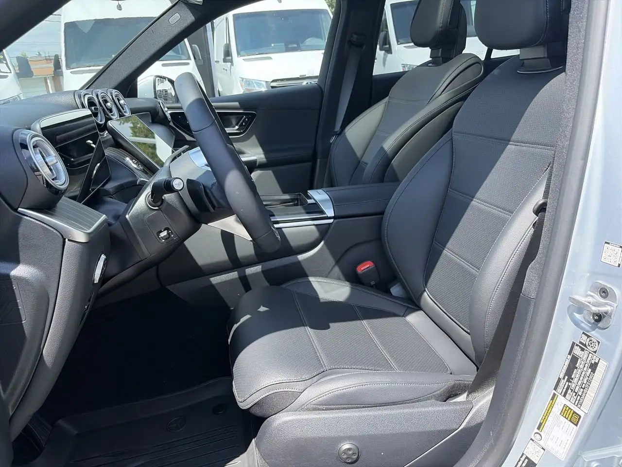 Mercedes-Benz GLC - Image 19