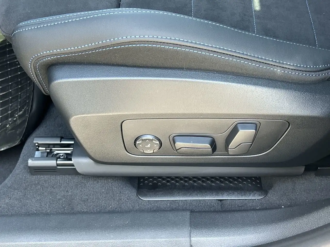 BMW X2 - Image 20
