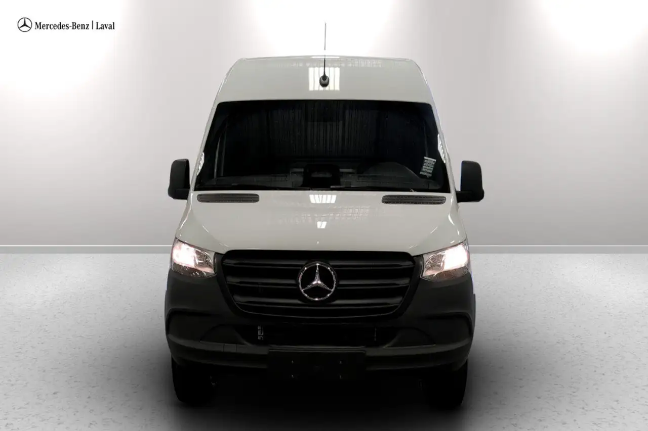 Mercedes-Benz Sprinter 2500 - Image 2