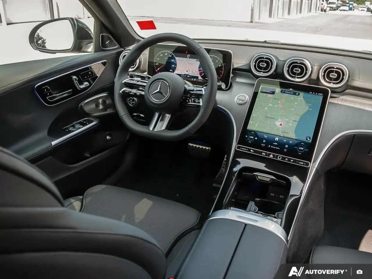 Mercedes-Benz C-Class - Image 25