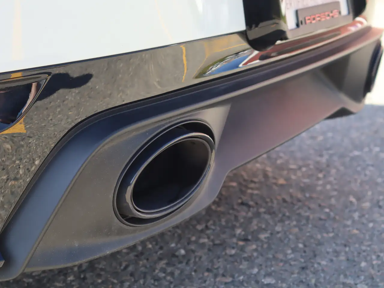 Porsche 911 - Image 24