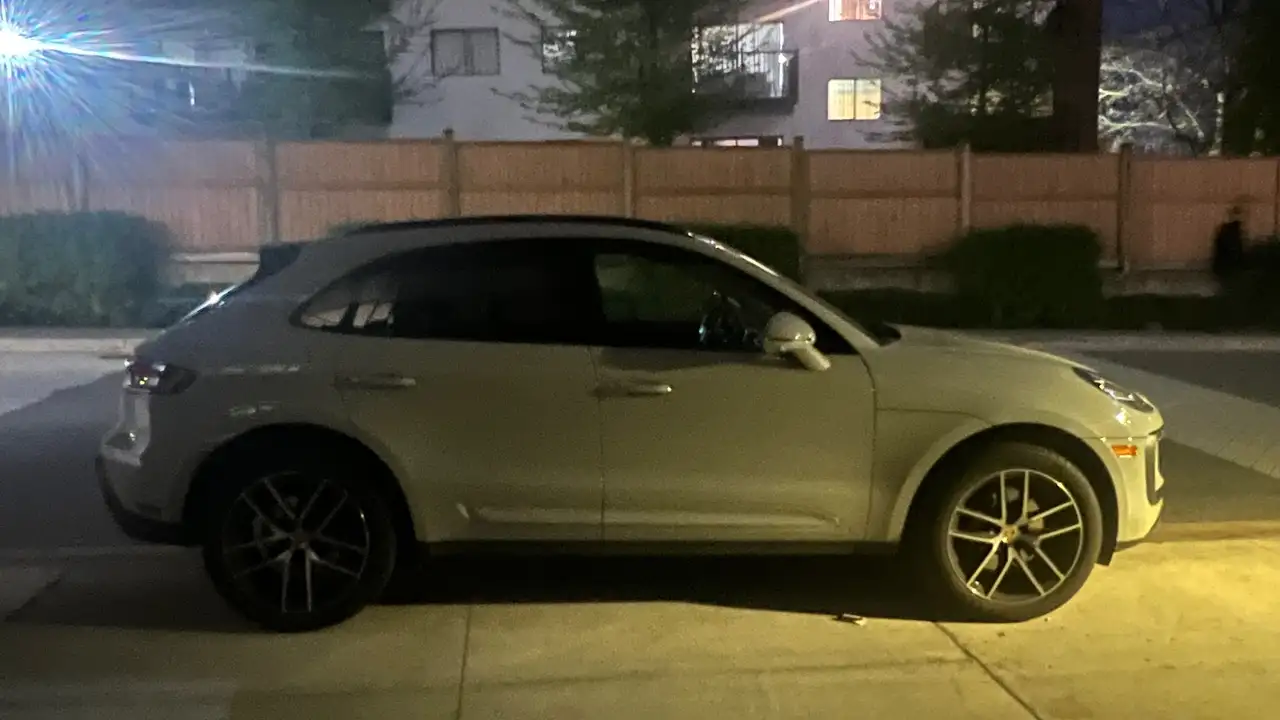 Porsche Macan - Image 12