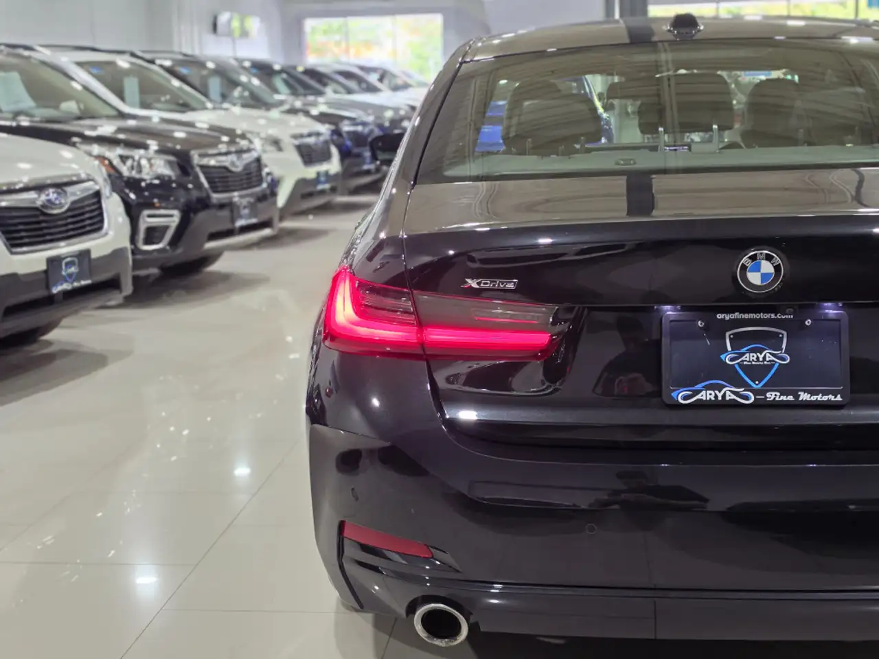 BMW 3 Series - Image 19