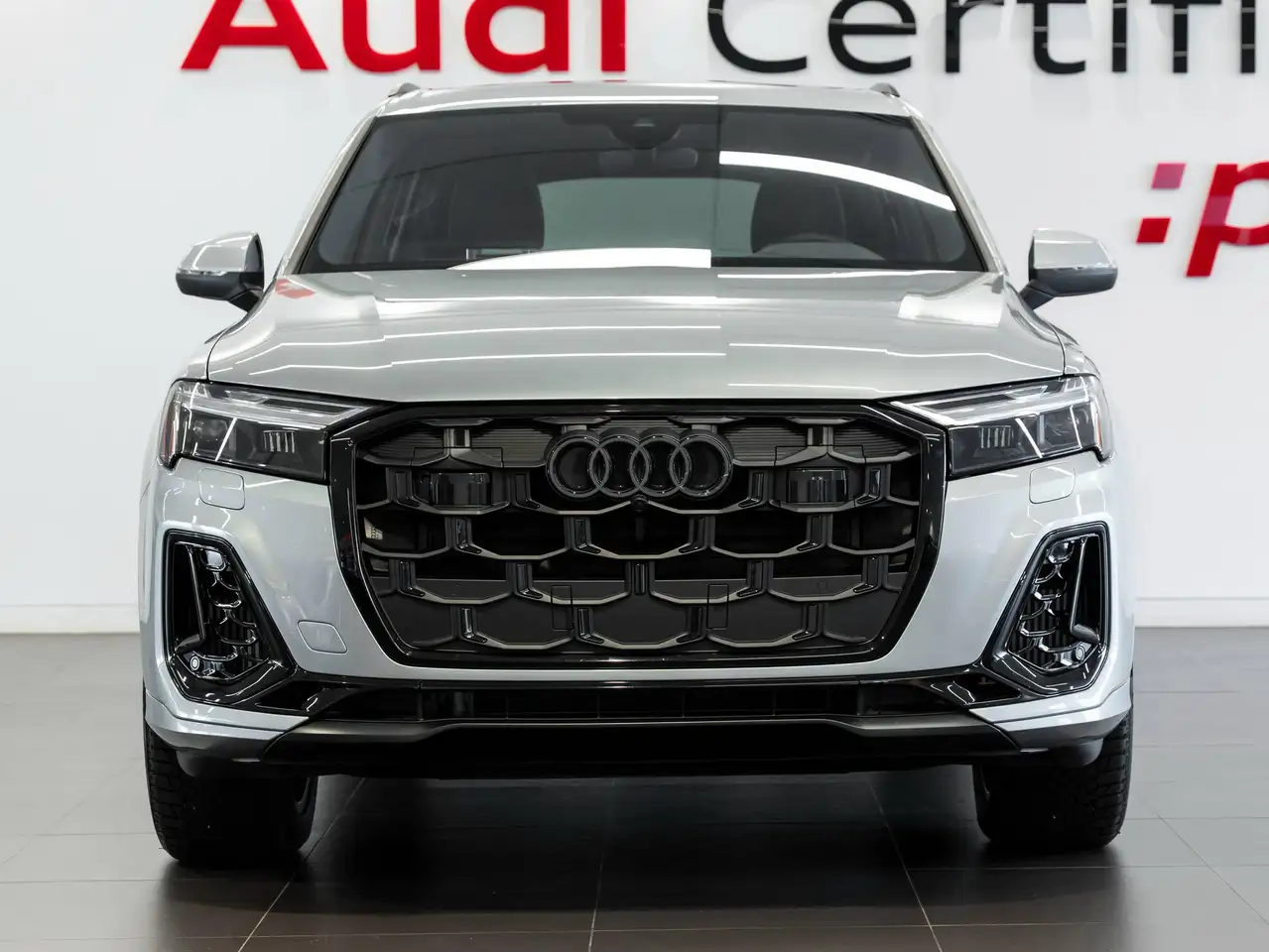 Audi Q7 - Image 2