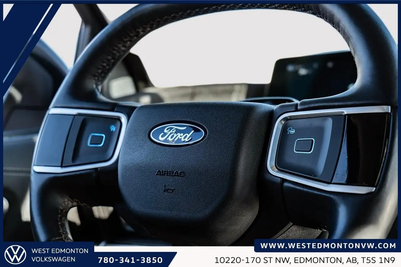 Ford Expedition - Image 21
