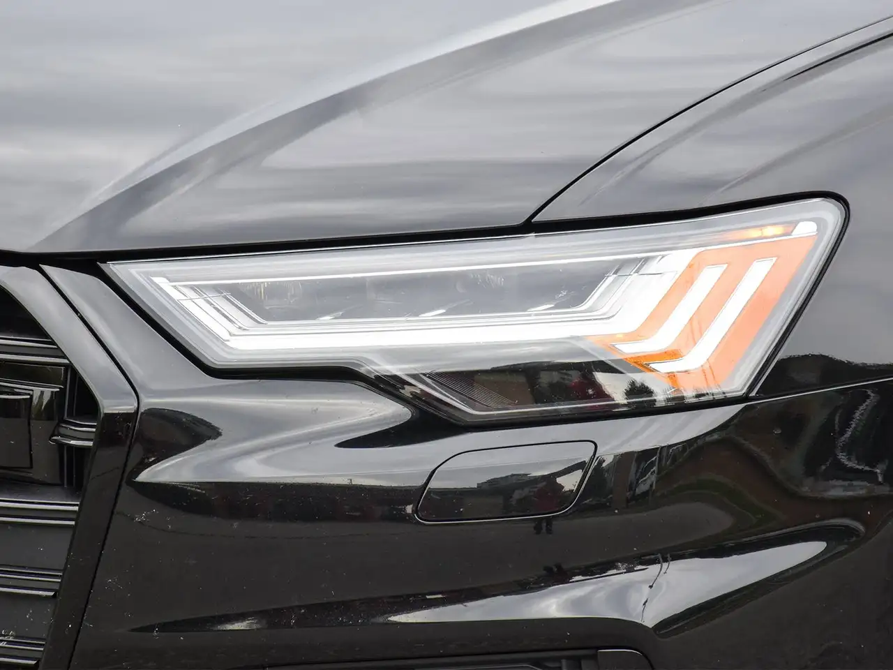 Audi S6 - Image 3
