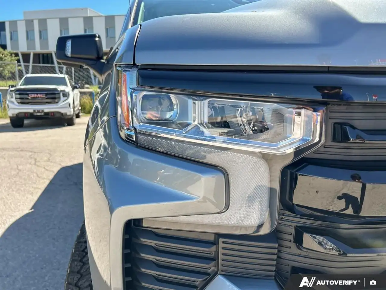 Chevrolet Silverado 1500 - Image 8