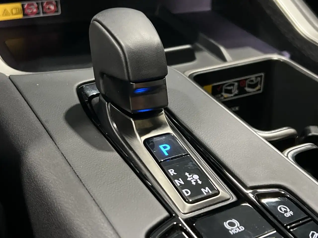Lexus TX - Image 18