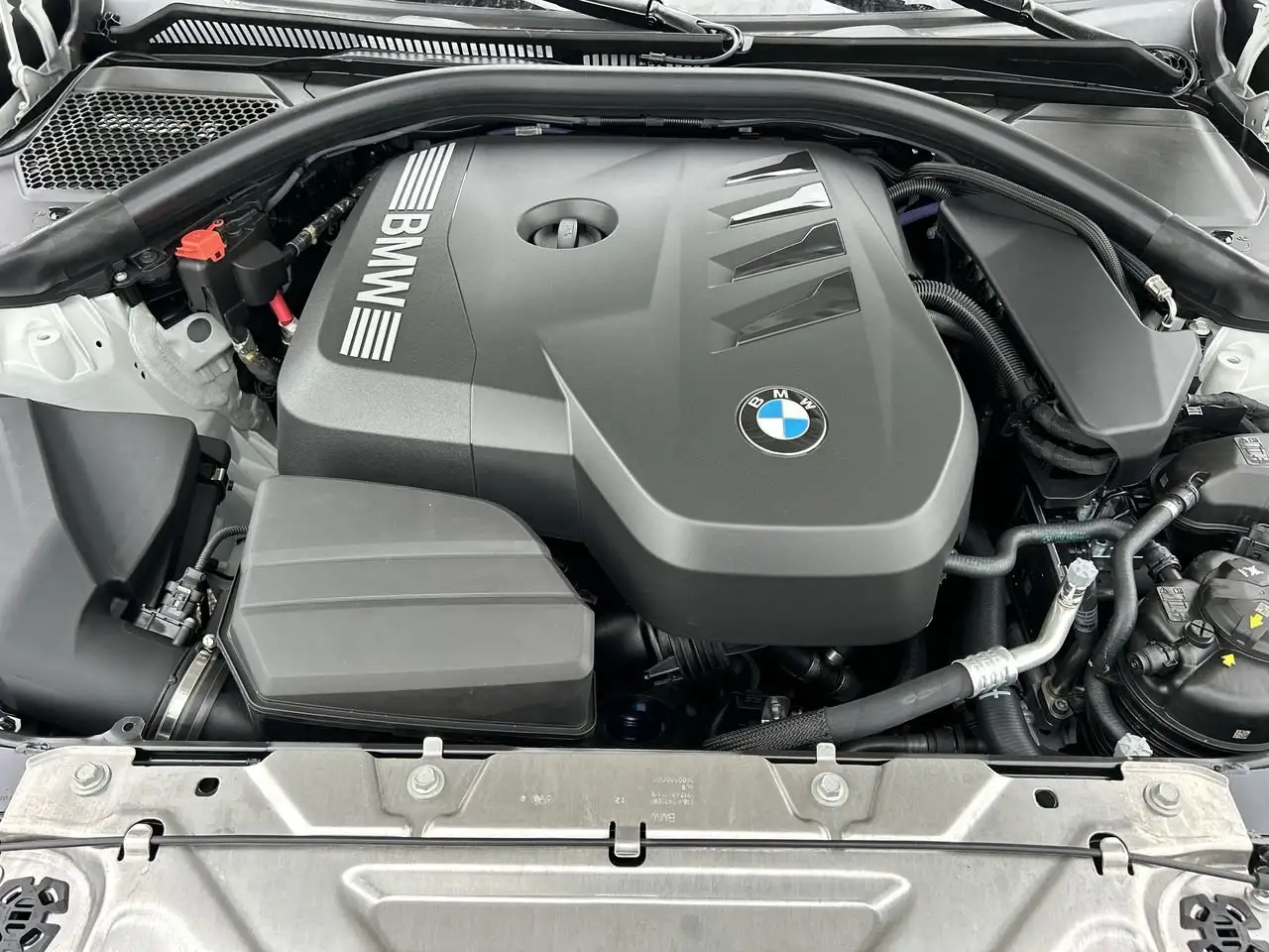 BMW 3 Series - Image 34