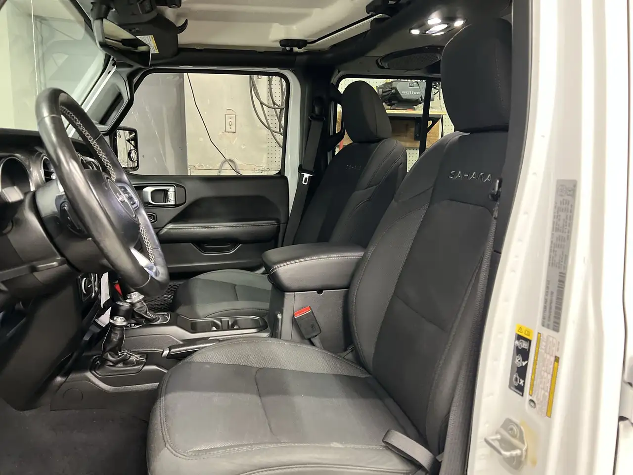 Jeep Wrangler - Image 15
