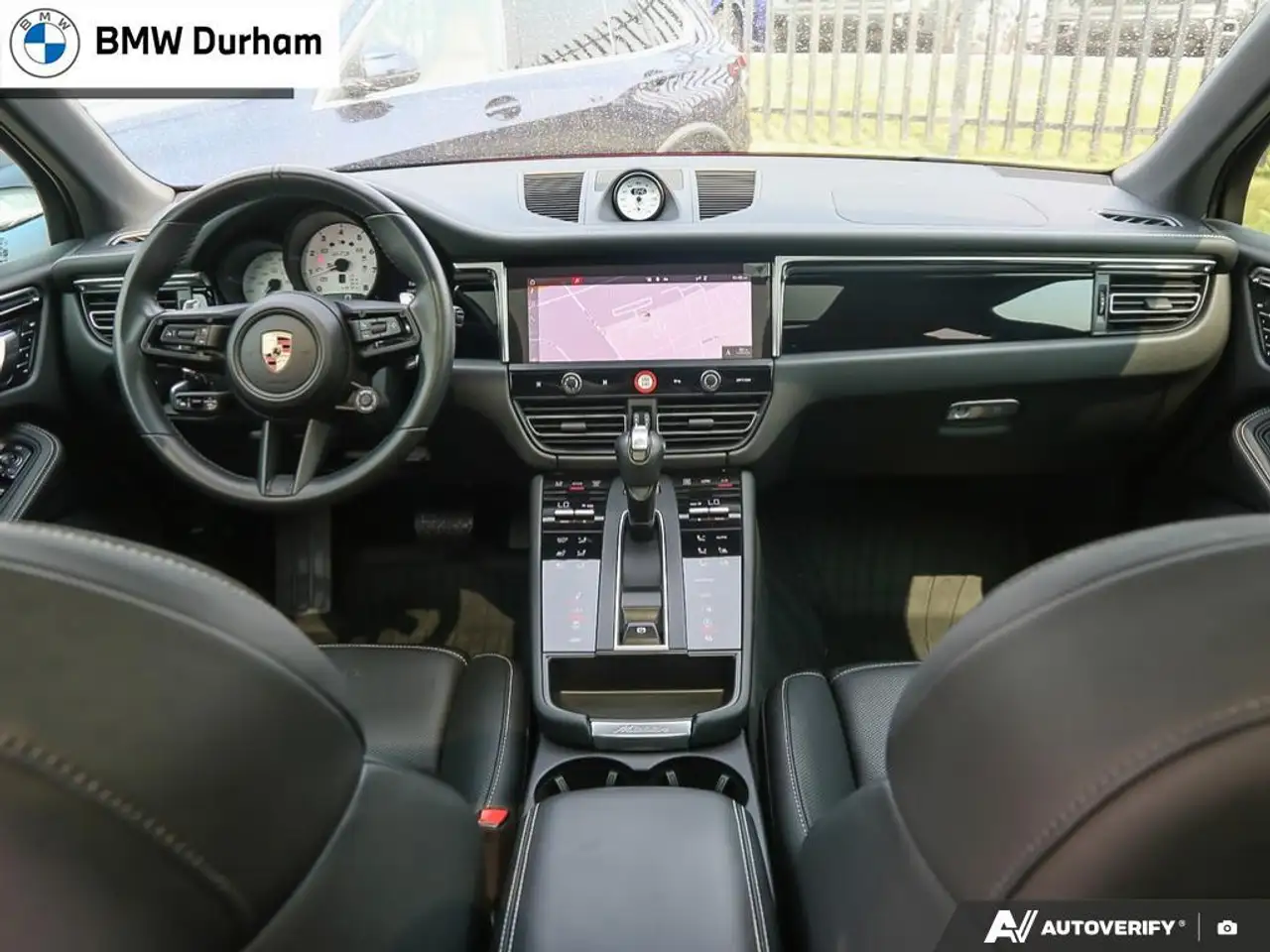 Porsche Macan - Image 25