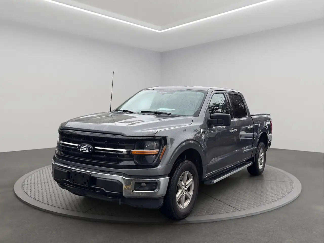 Ford F-150 - Image 1