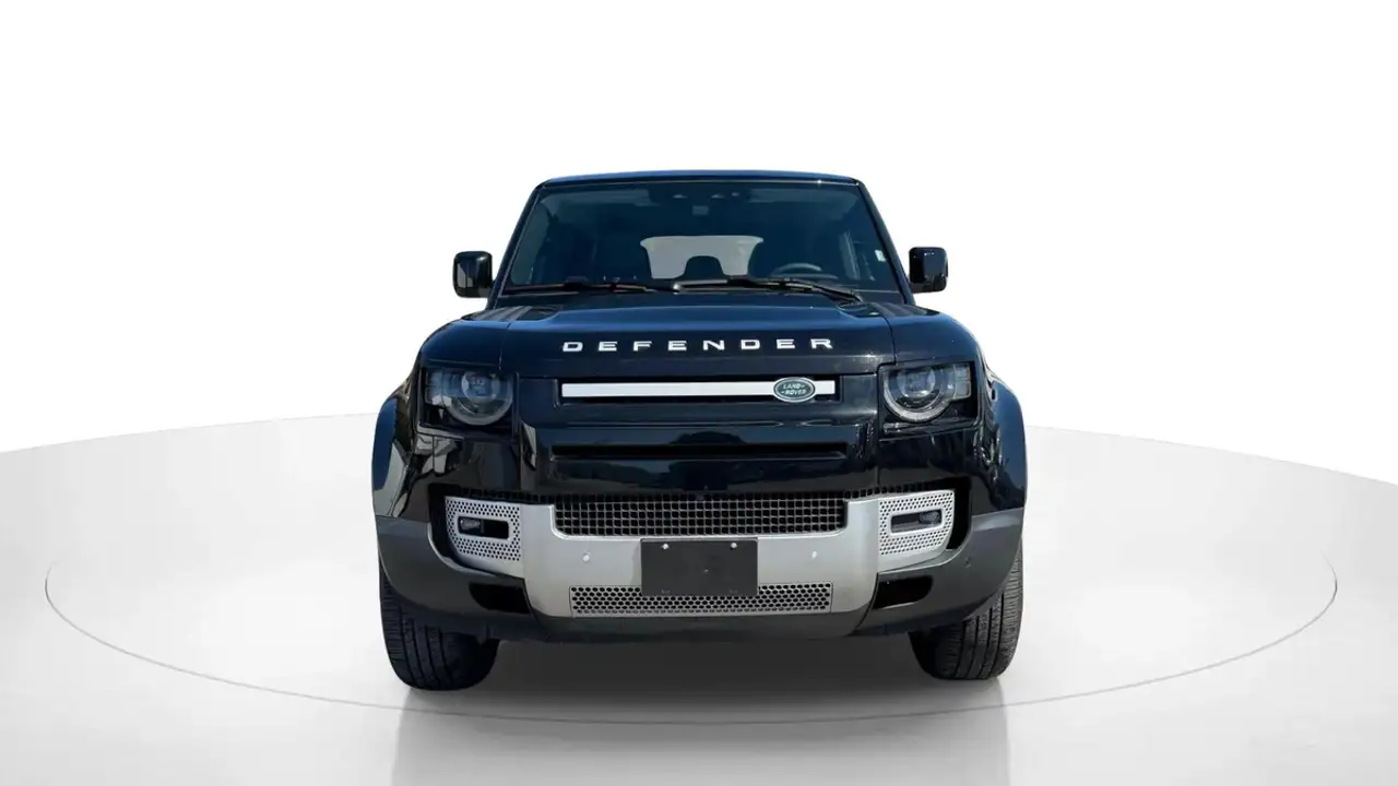 Land Rover Defender - Image 2