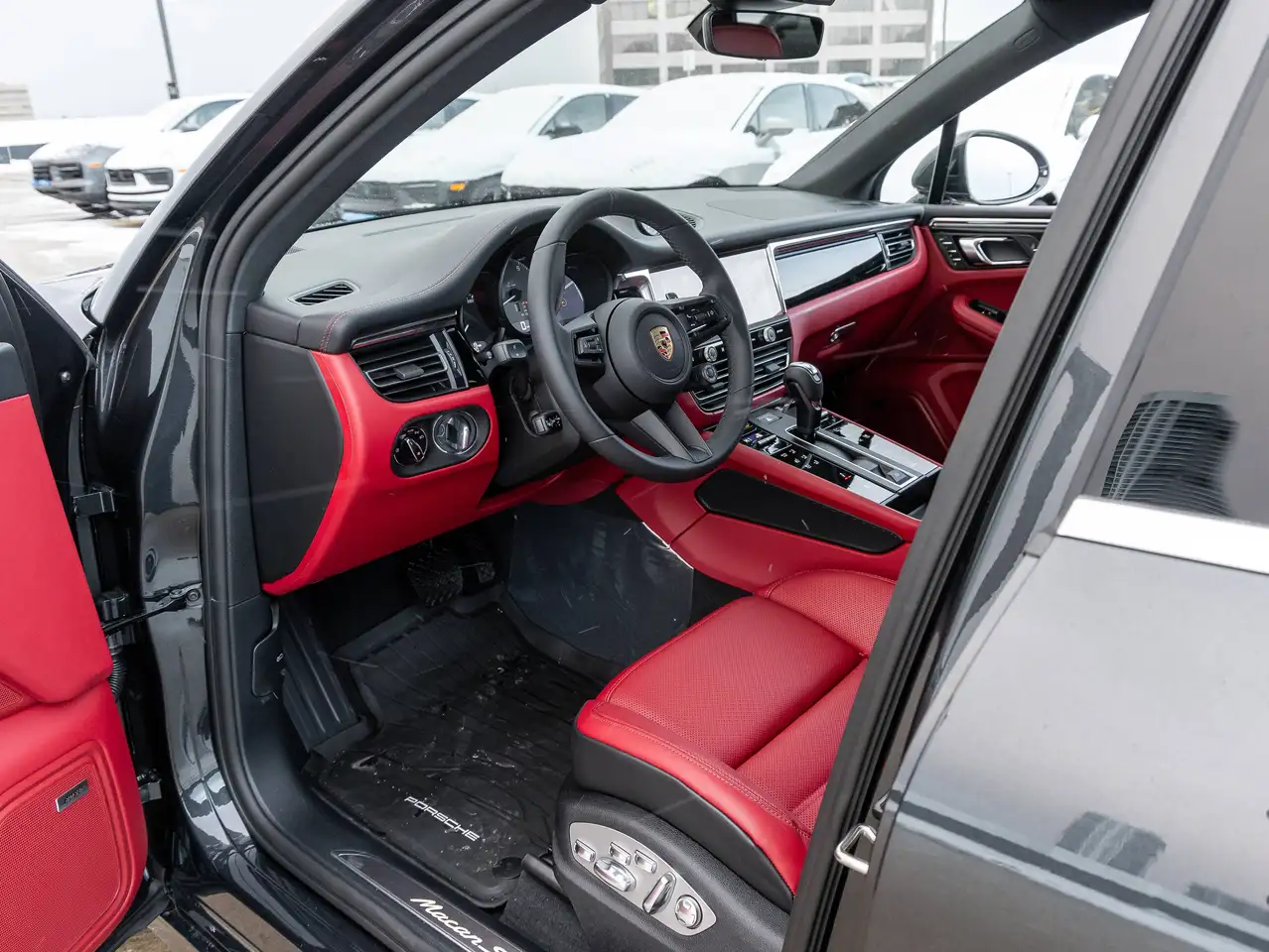 Porsche Macan - Image 4