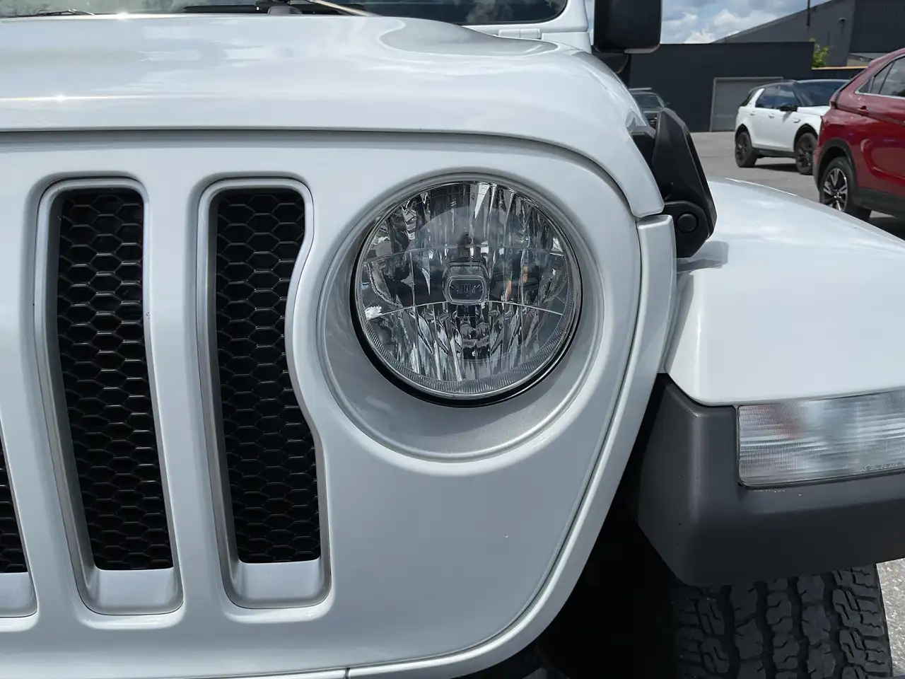 Jeep Wrangler - Image 13