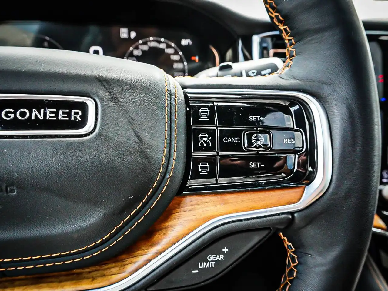 Jeep Grand Wagoneer - Image 24