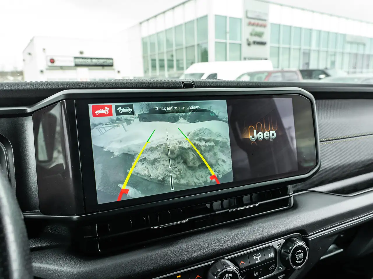 Jeep Wrangler - Image 13