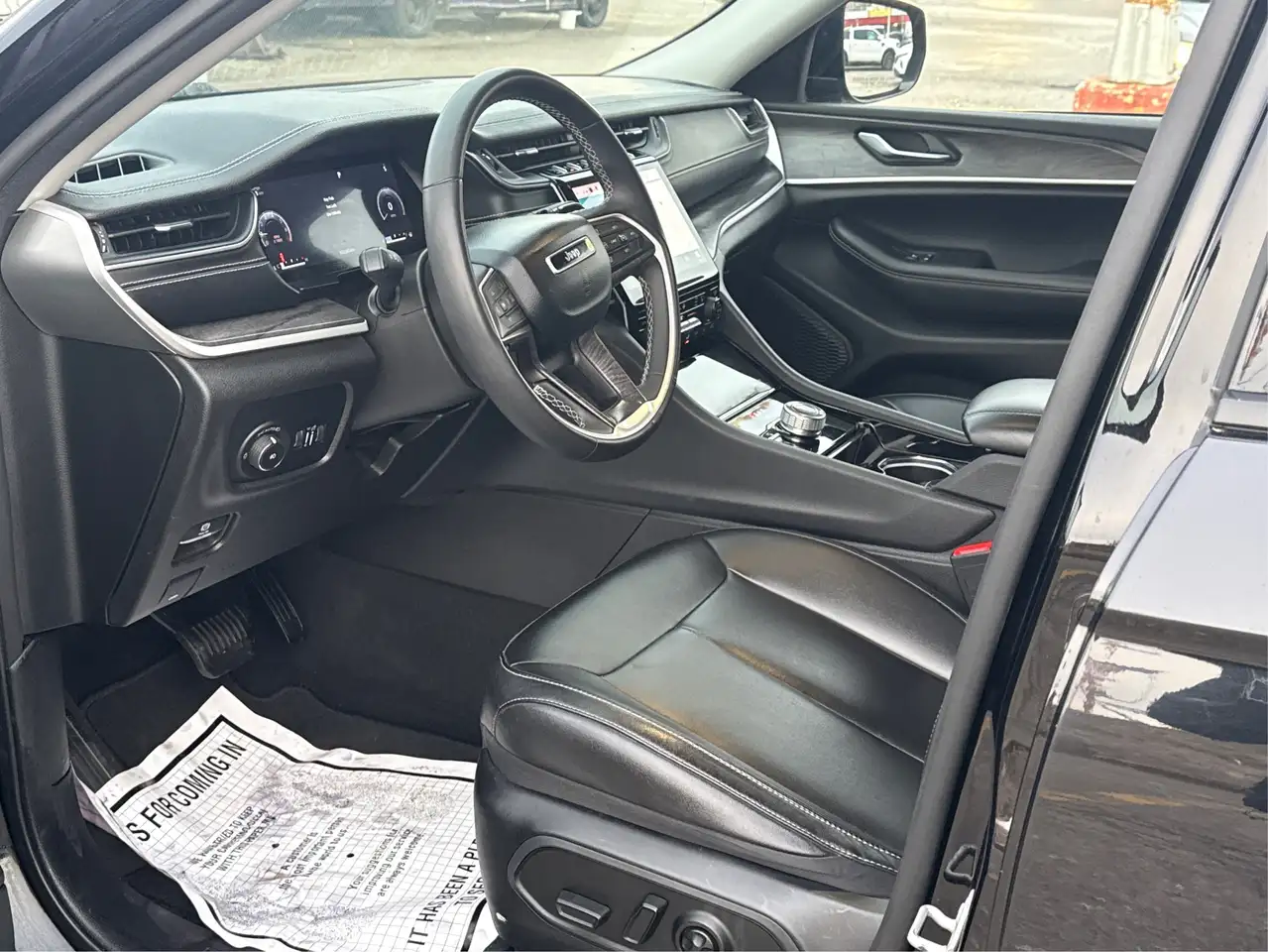 Jeep Grand Cherokee - Image 9