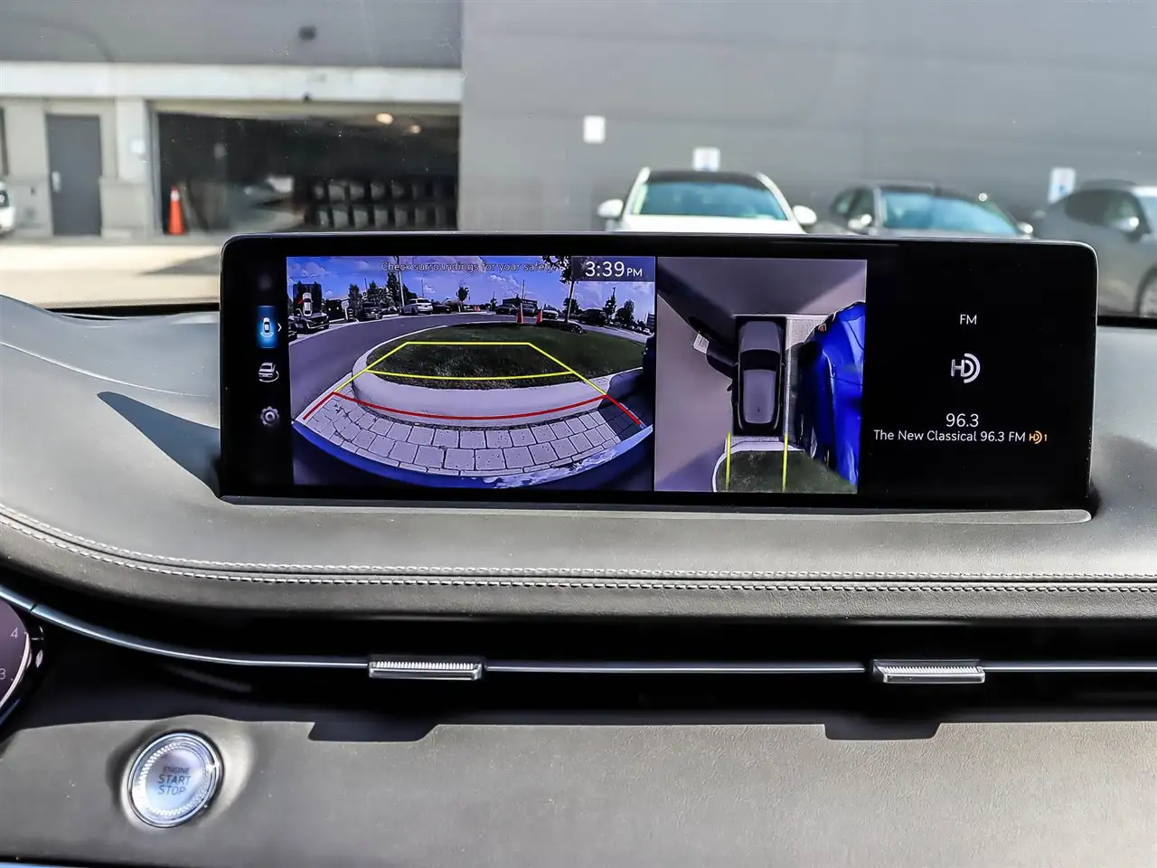 Genesis GV70 - Image 24