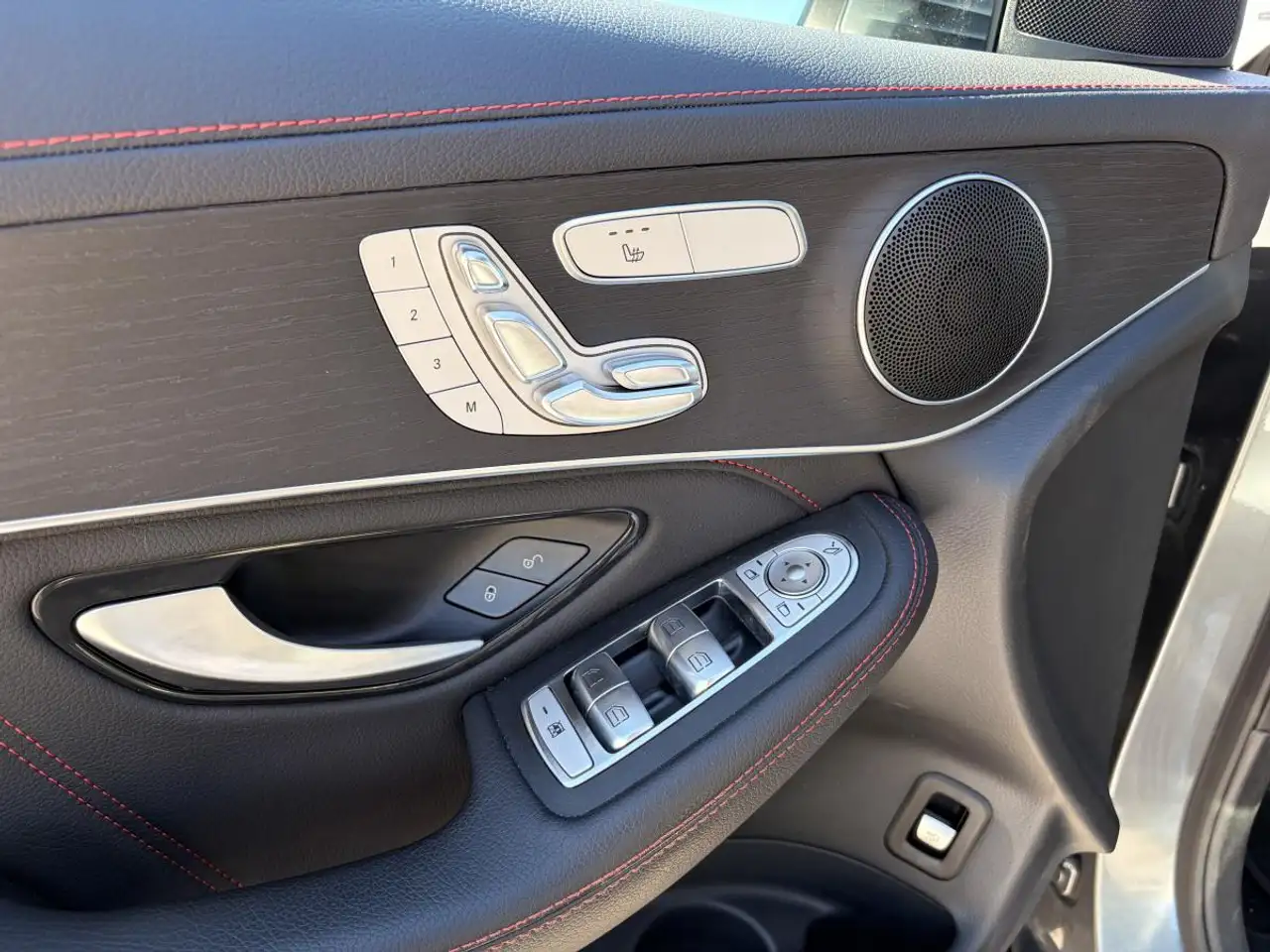 Mercedes-Benz GLC - Image 16