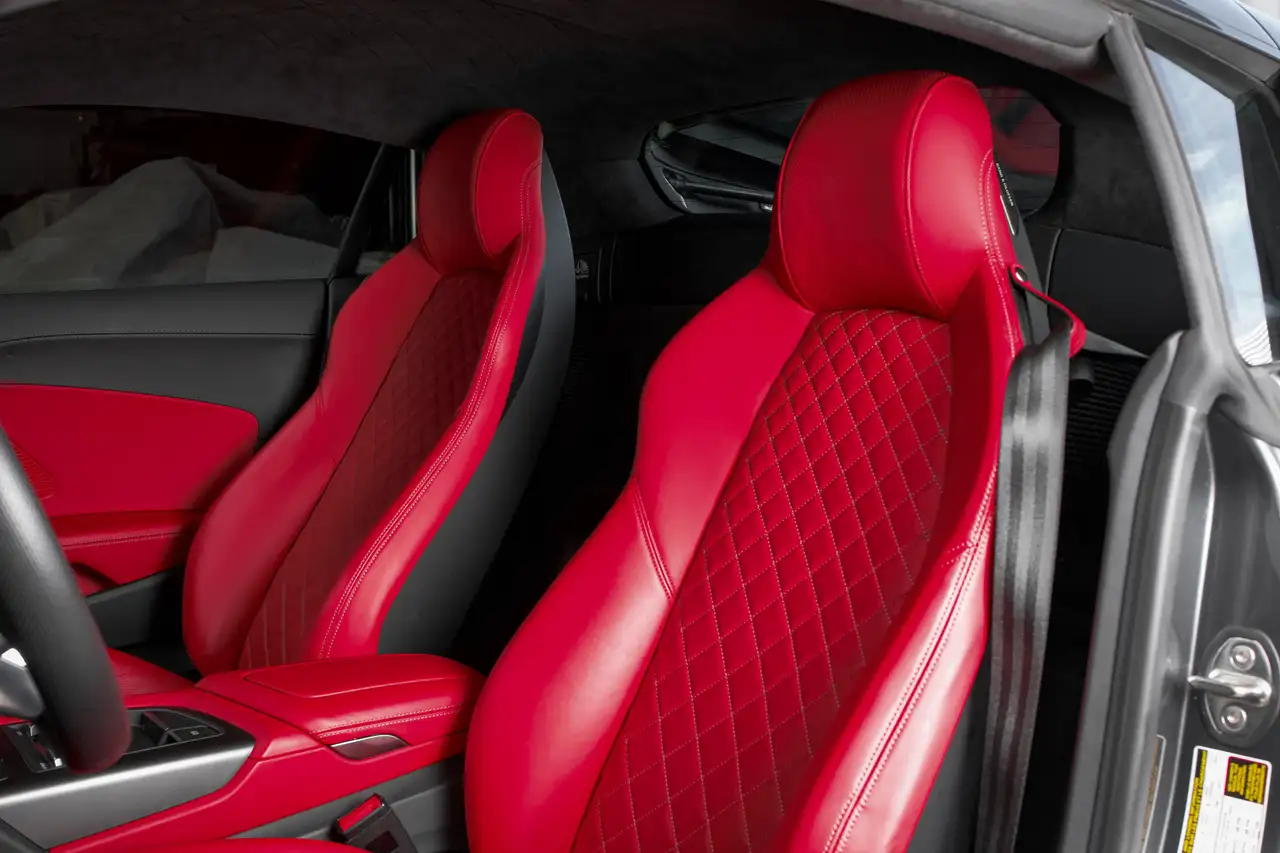 Audi R8 - Image 25