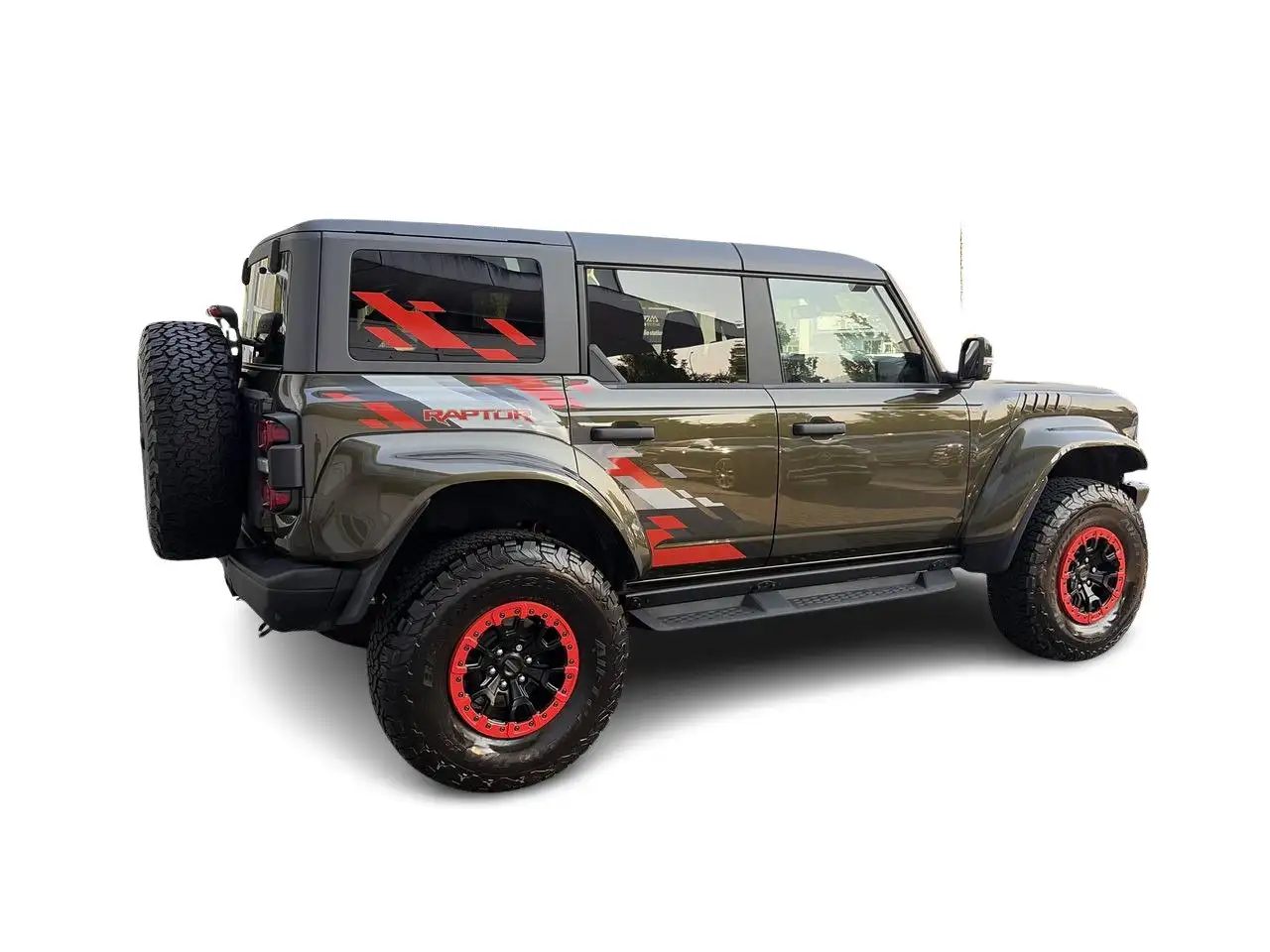 Ford Bronco - Image 15