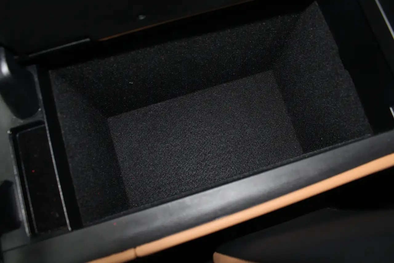 Lexus NX - Image 43