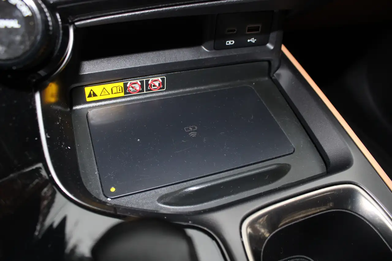 Lexus NX - Image 32