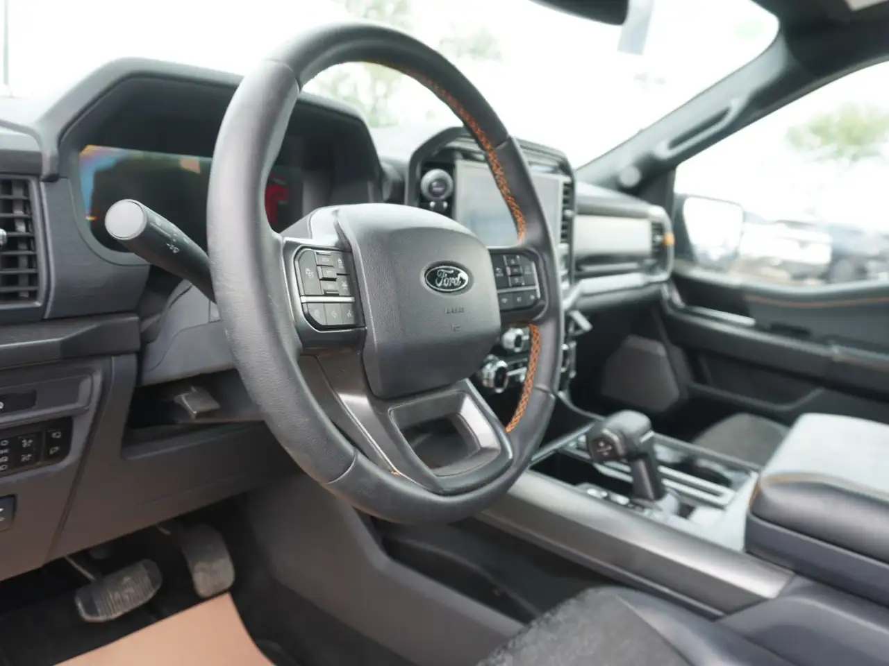 Ford F-150 - Image 14