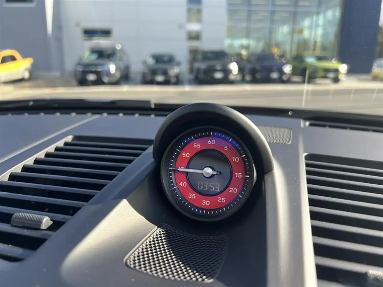 Porsche 911 - Image 21