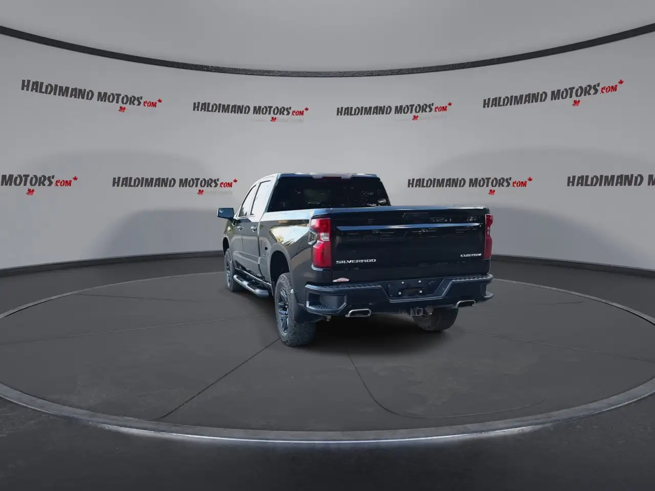 Chevrolet Silverado 1500 - Image 7