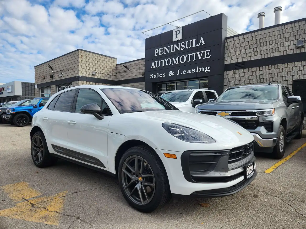 Porsche Macan - Image 1