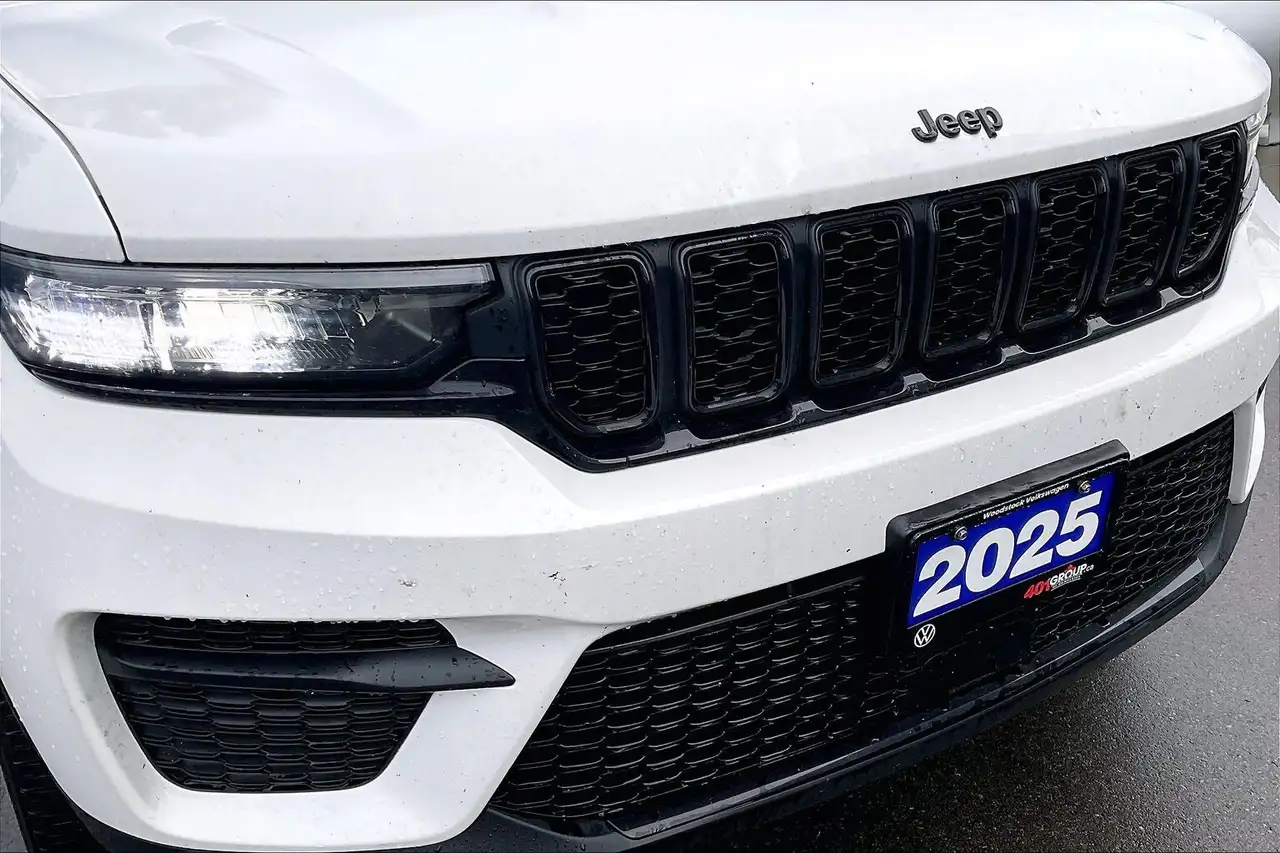 Jeep Grand Cherokee - Image 31