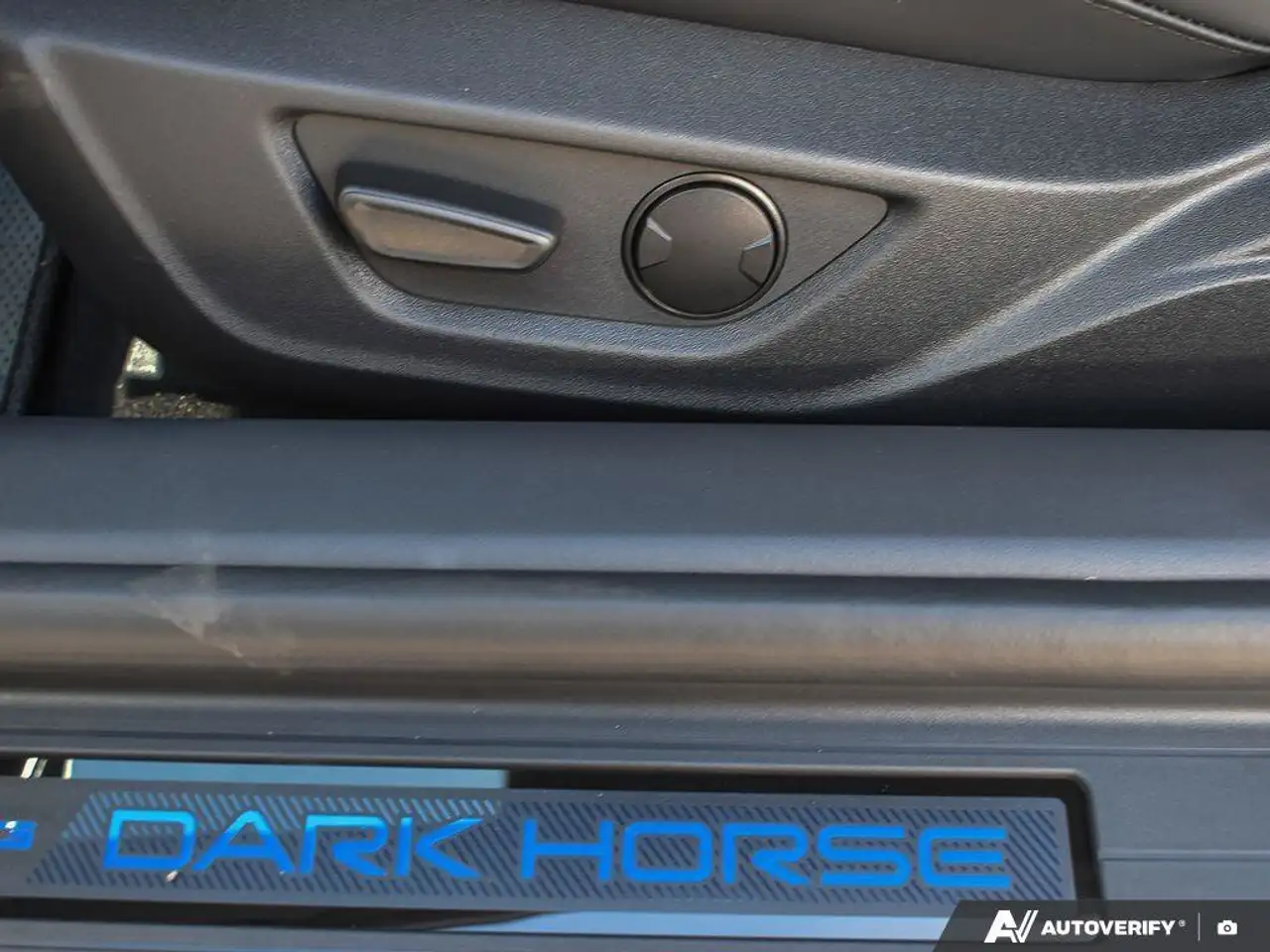 Ford Mustang - Image 29
