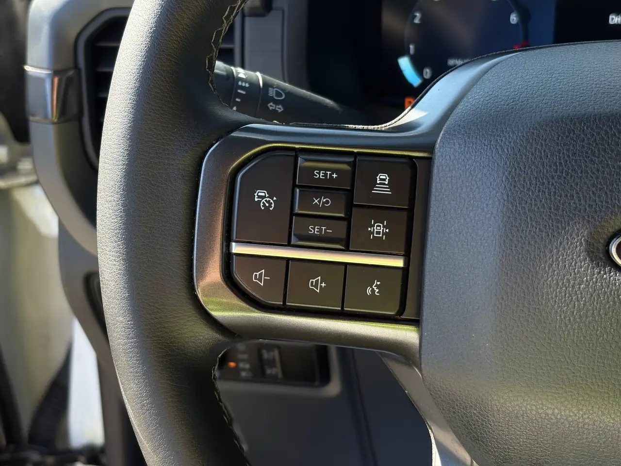 Ford F-150 - Image 17