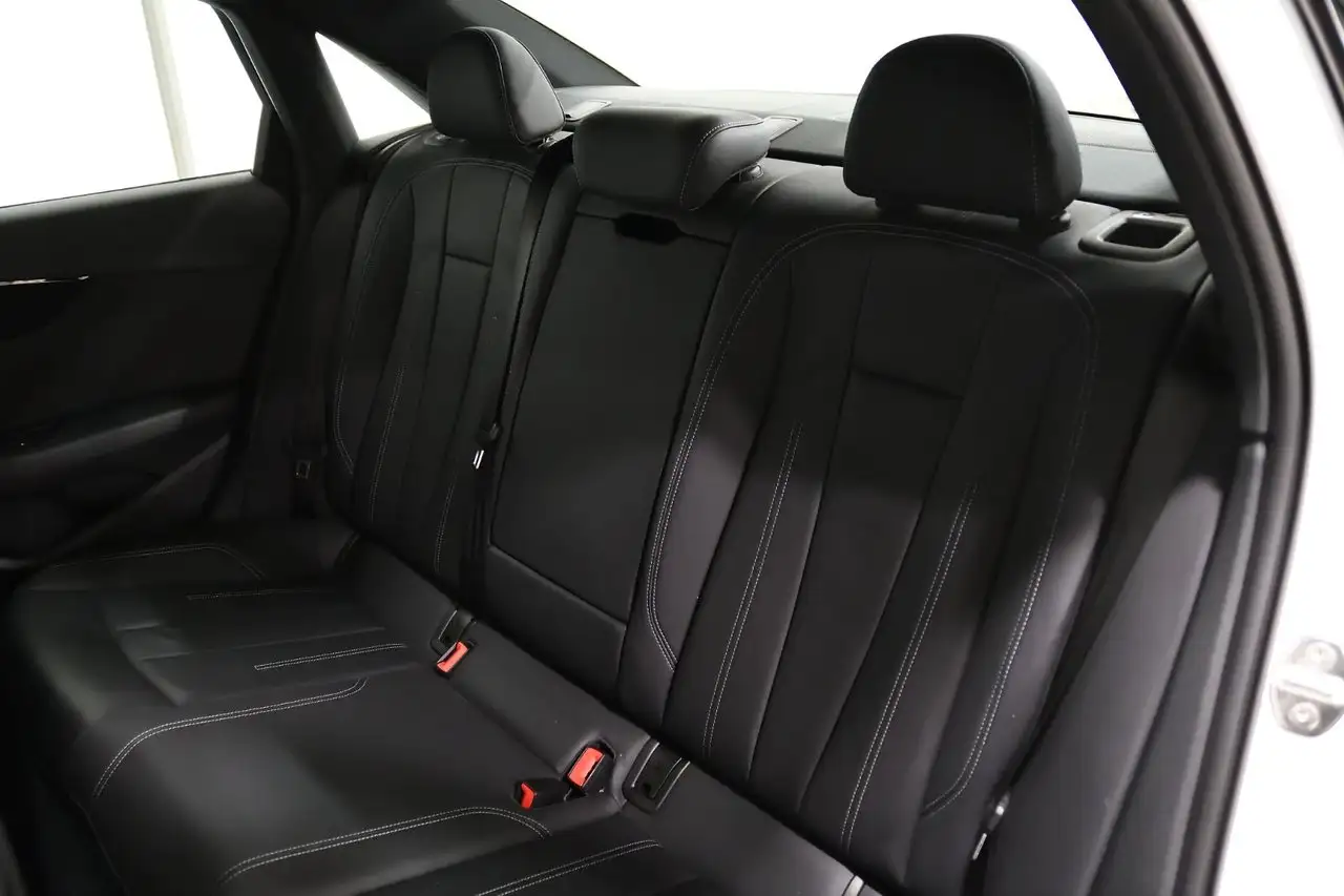 Audi A4 - Image 17